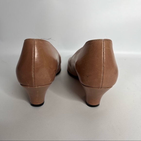 Robert Clergerie Nude Pink Pointed Slip On Heels Size 7.5 - Picture 7 of 12